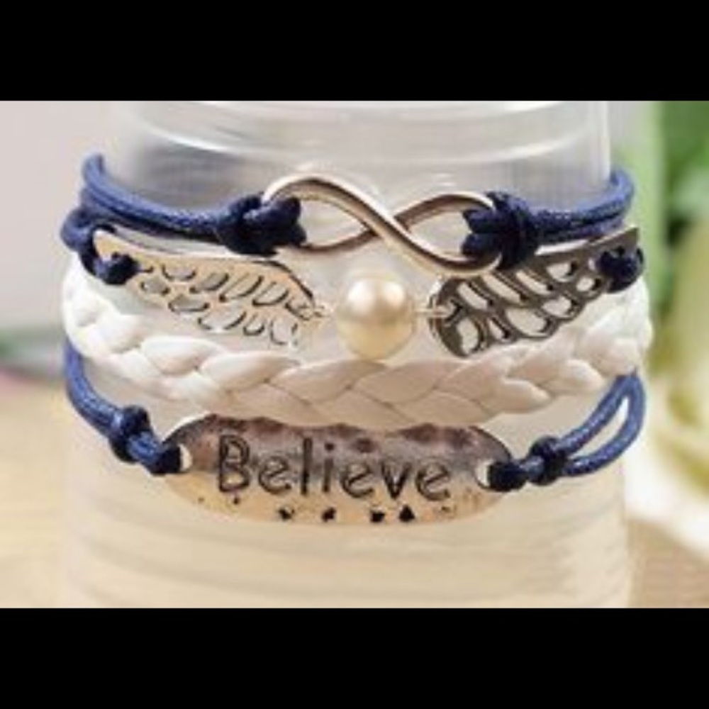 Free with ordered over 40$